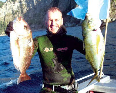 Spearfishing_at__little_barrier3.jpg